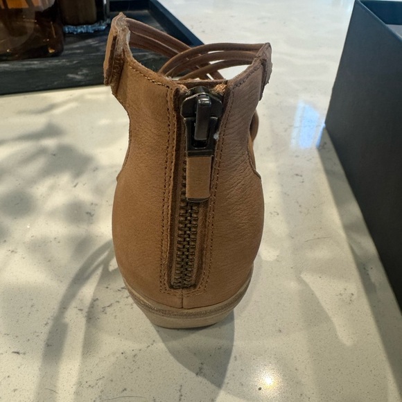 Eileen Fisher Strappy Brown Sandals NIB - Picture 4 of 6